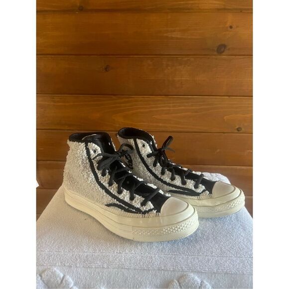 Converse Unisex Chuck Taylor 70 Varsity Hi  Womans Sz 7.5 - Picture 1 of 8